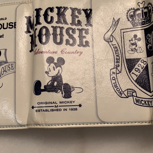 Disney Mickey Mouse wallet - Picture 8 of 10